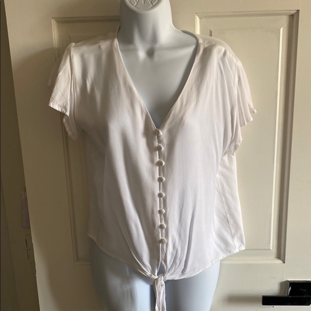 5/$20 - White Button-Down Women's Top - Size L